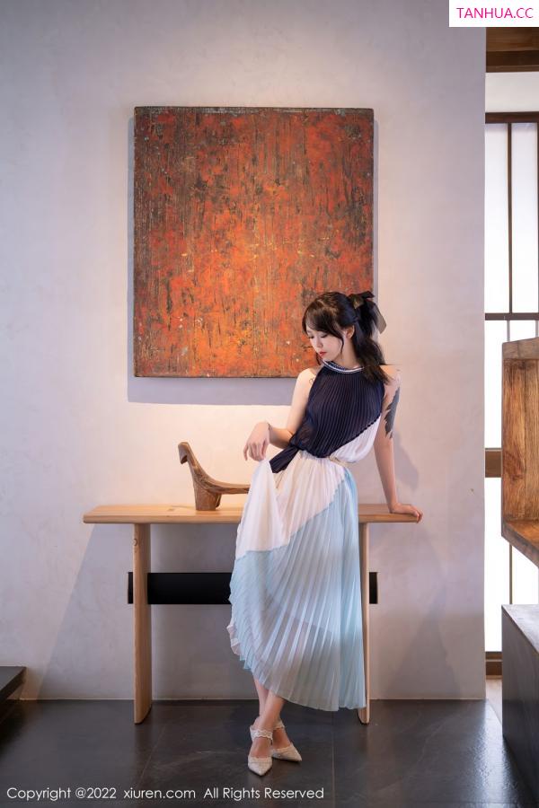 小奶瓶呜呜  [XiuRen]高清写真图 2022.07.25 No.5327 奶瓶第10张图片